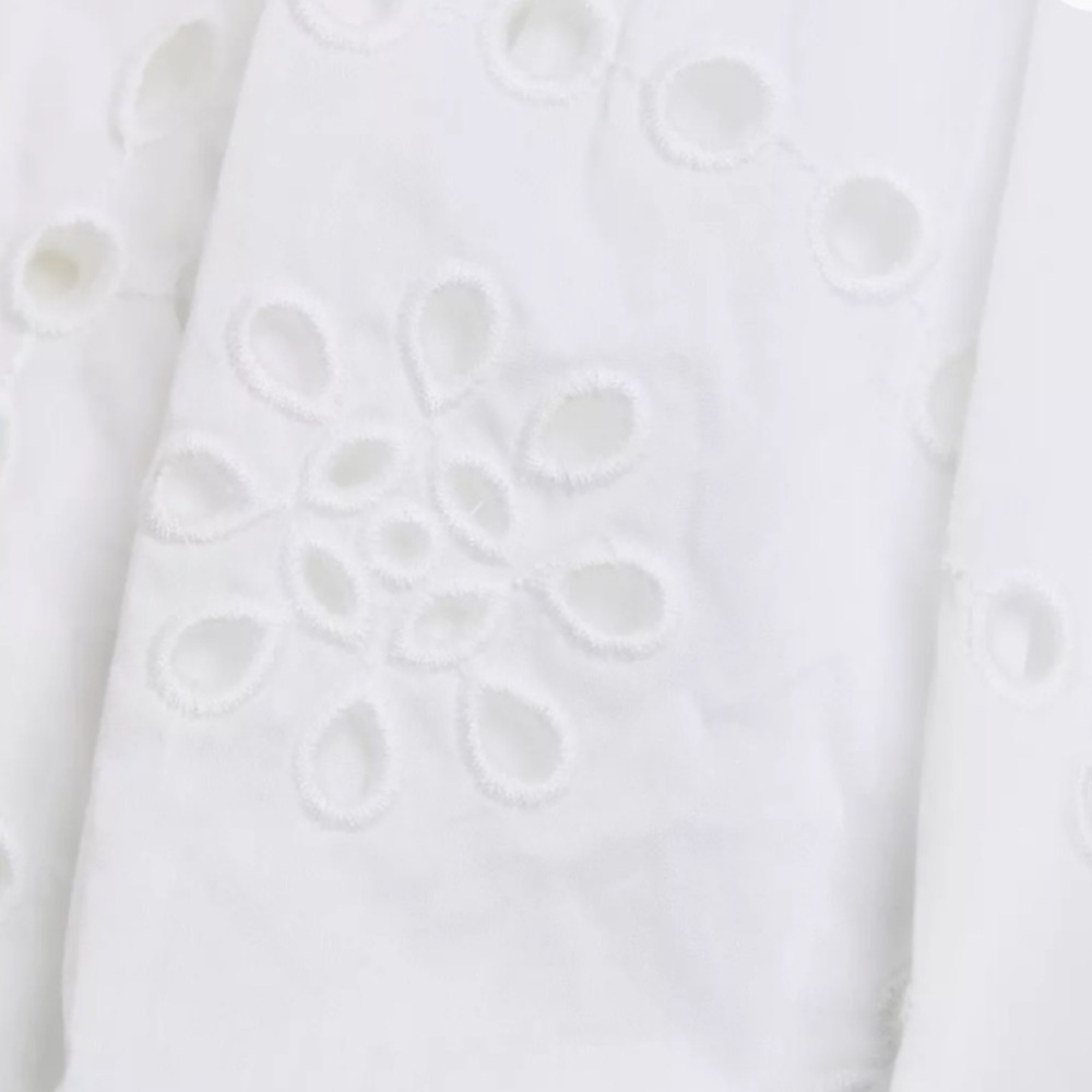Rails Dari 100% Cotton Blouse with Eyelet Sleeve Detail. Size L - Picture 6 of 14